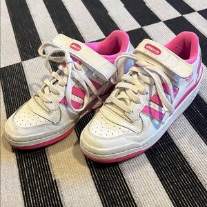 Adidas Kids Sneakers in White and Pink